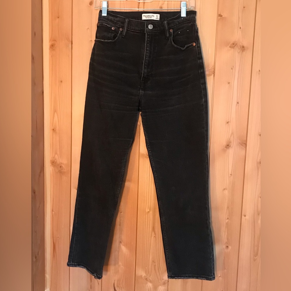 Abercrombie and Fitch Ultra High Rise Ankle Straight Curve Love